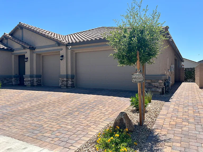3913 Snow Fawn Ave #2 — Photo 1