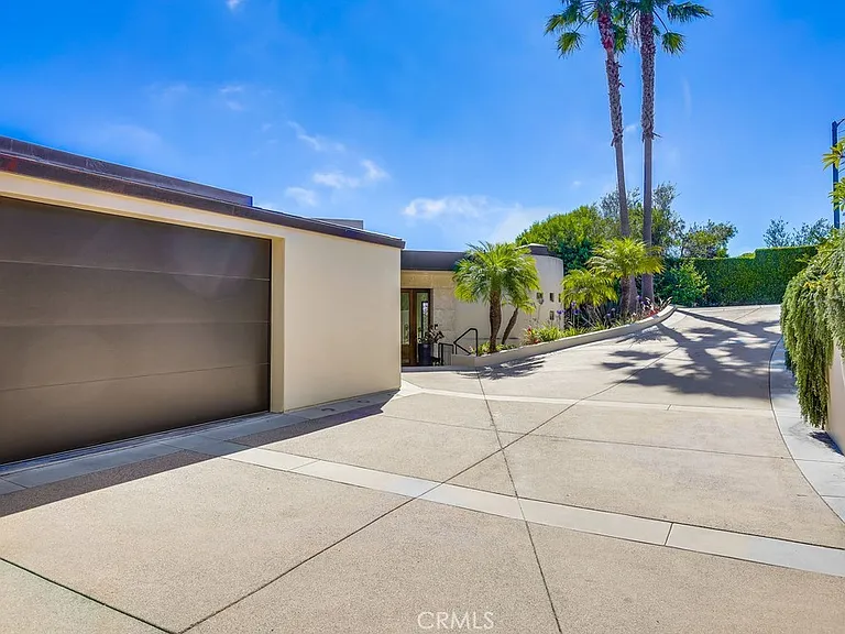 1725 Del Mar Ave — Photo 9