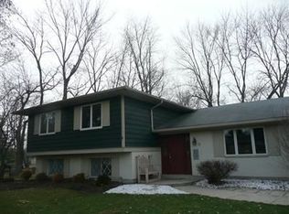 1820 Hibiscus Ct, Dayton, OH 45459