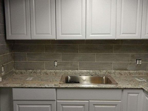 4th image of 18421 E Gladstone St #1