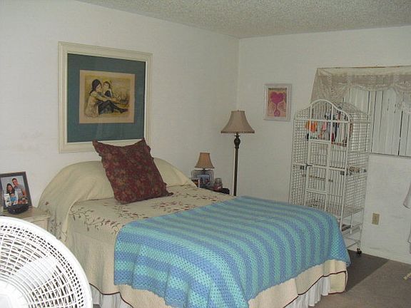4th image of 11 Wedge Ln