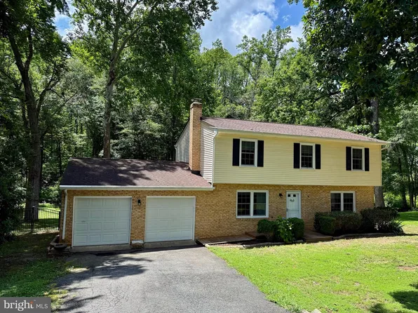 6024 Battlefield Green Dr, Fredericksburg, VA 22407