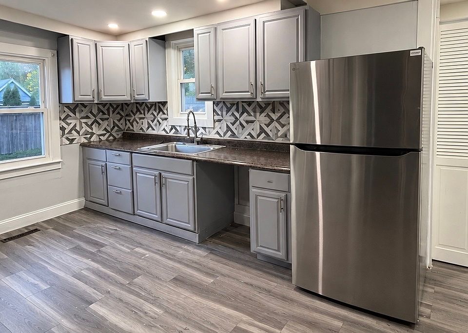 1st image of 742 Hanover Rd #1