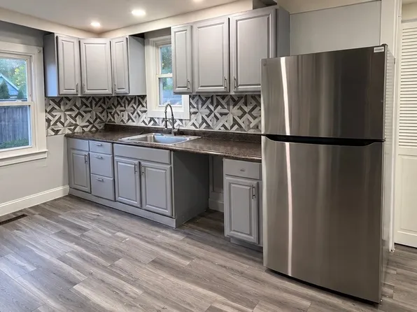 742 Hanover Rd #1, Meriden, CT 06451