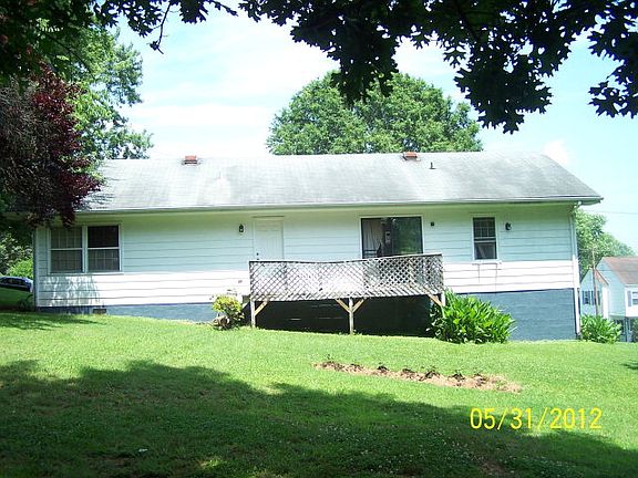 2nd image of 1121 Odell St