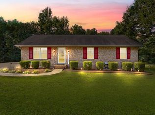 609 Shades Crest Dr, New Johnsonville, TN 37134