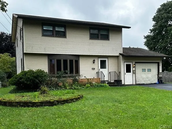 125 Helfer Ln, Minoa, NY 13116