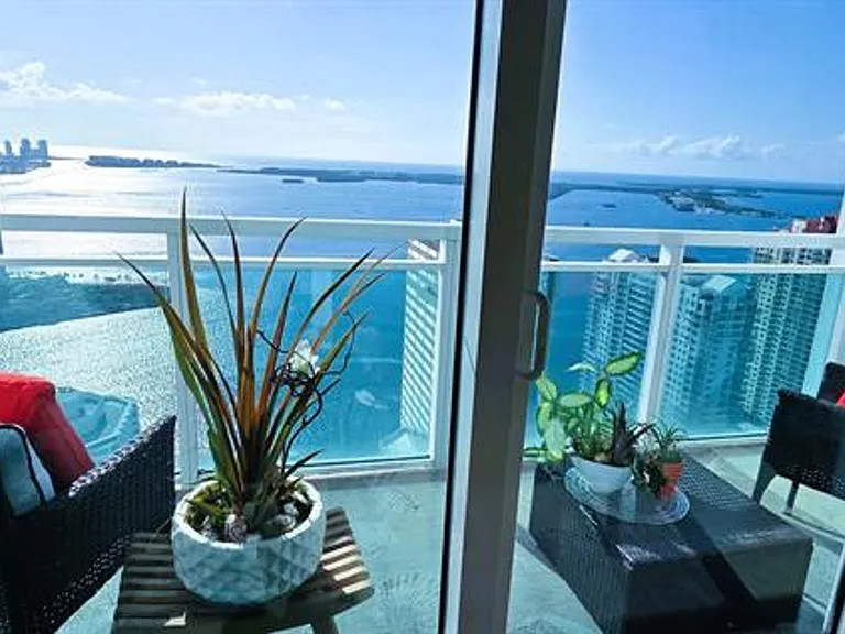 951 Brickell Ave #CU-4308 — Photo 4