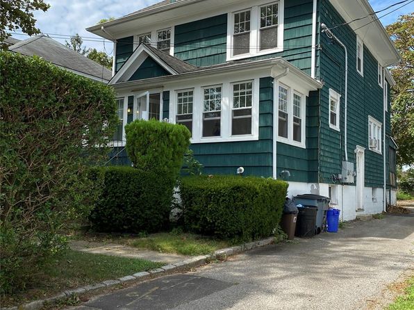 38 Totten Pl #2