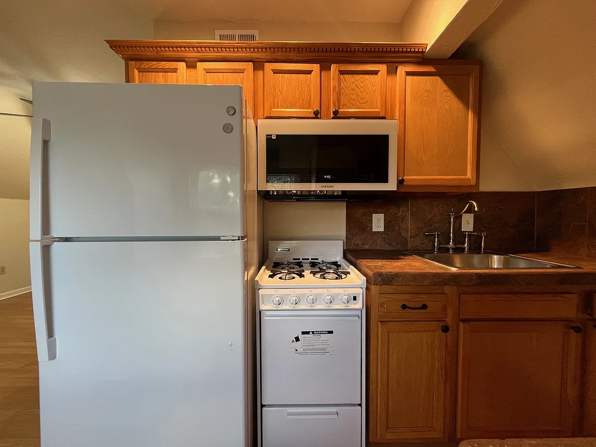 Building Photo - 614 Mellon St #3