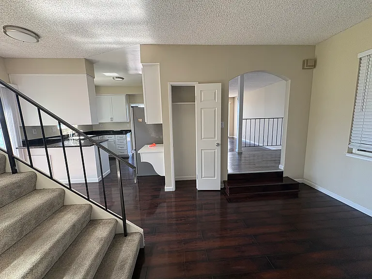 736 Fathom Dr — Photo 9