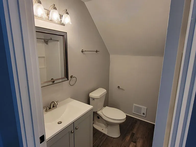3rd fl bath