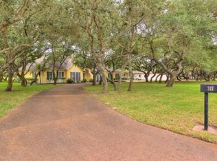 317 Olympic Dr, Rockport, TX 78382