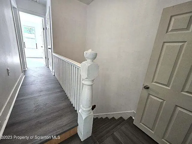 907 Green Ridge St — Photo 10