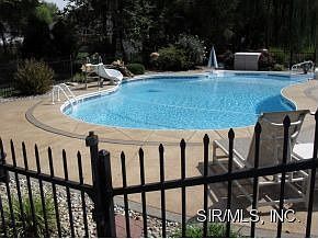 1st image of 218 Sturbridge Blvd