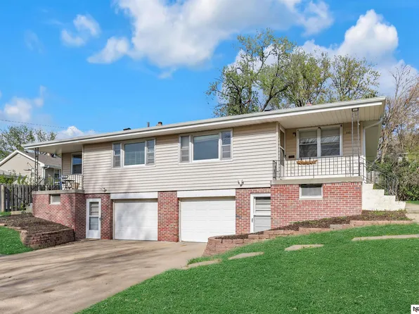 3113 & 3111 S 44th Ave, Omaha, NE 68105