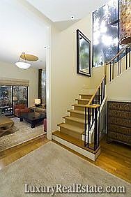 5th image of 125 Edgewood Ave