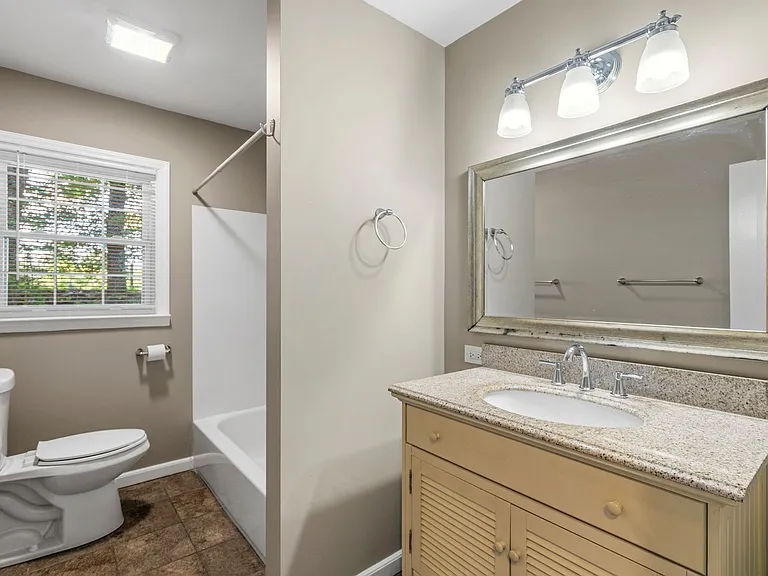 3905 Waterton Rd — Photo 23