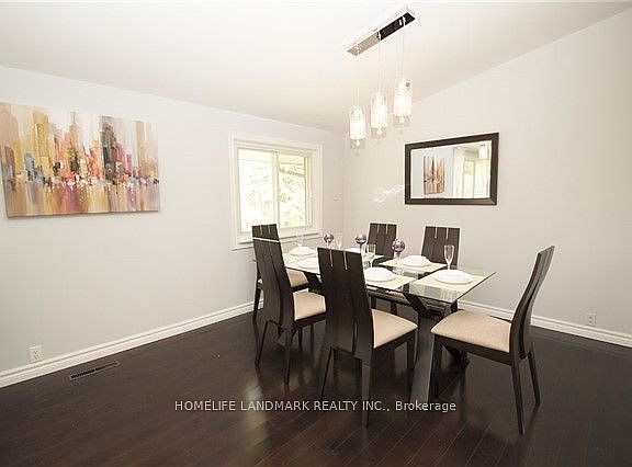 4th image of 24 Highbrook Dr
