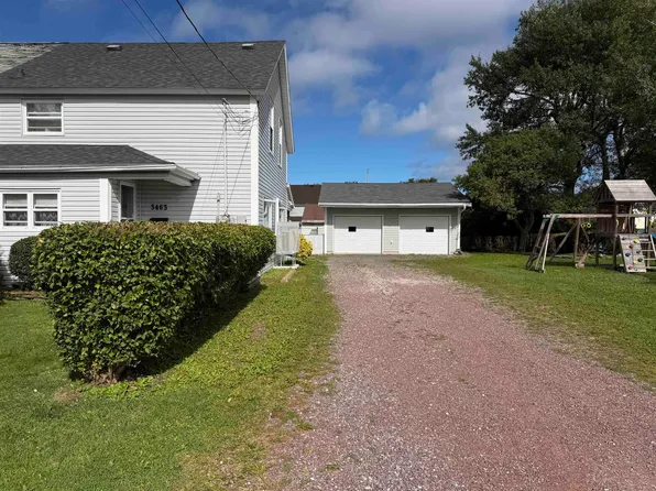 3463 Duggan Ave, New Waterford, NS B1H 1P7