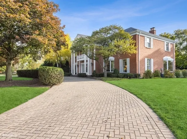 119 Indian Trail Rd, Oak Brook, IL 60523