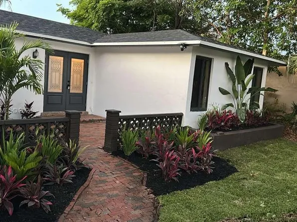 8207 SW 26th Pl, Davie, FL 33328