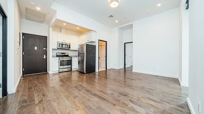 Rented by Nooklyn NYC LLC | media 64