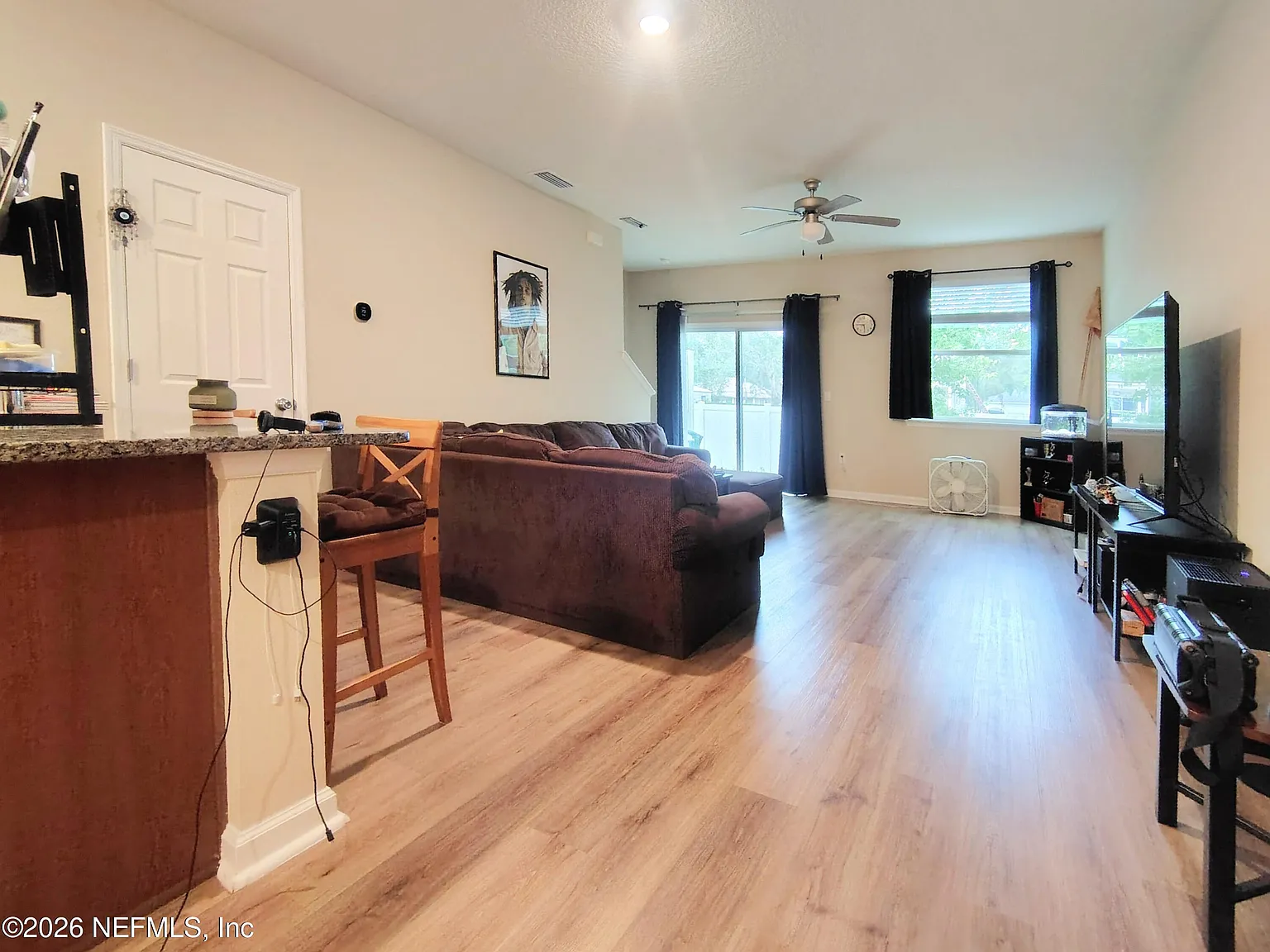 2 bed, 2.5 bath, 1165 sqft, $1,750 — Photo 4