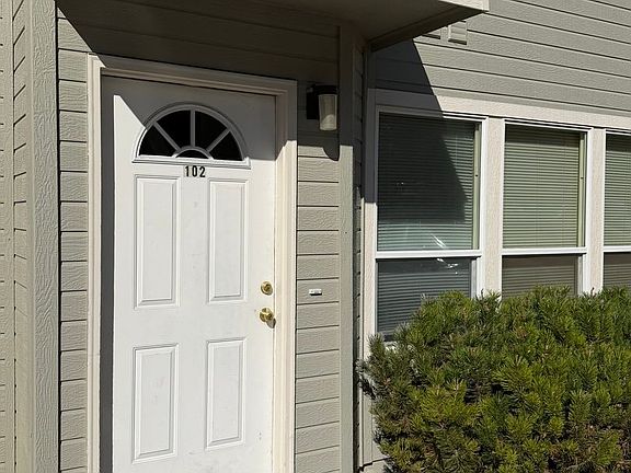 4th image of 2053 S Lexis Ln #102