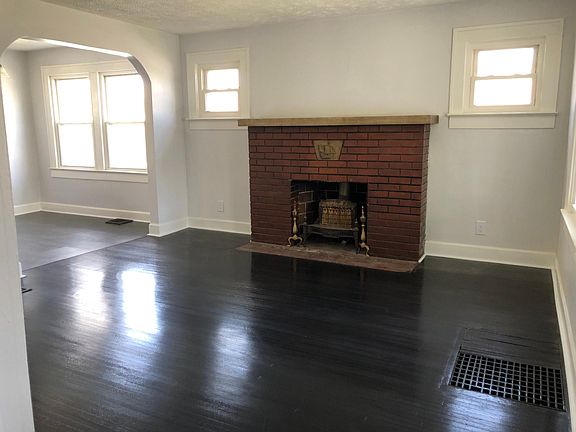 5th image of 1338 N Euclid Ave
