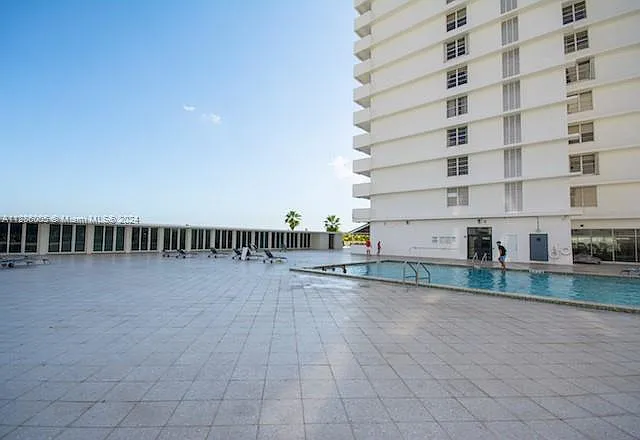 5601 Collins Ave #1206 — Photo 27