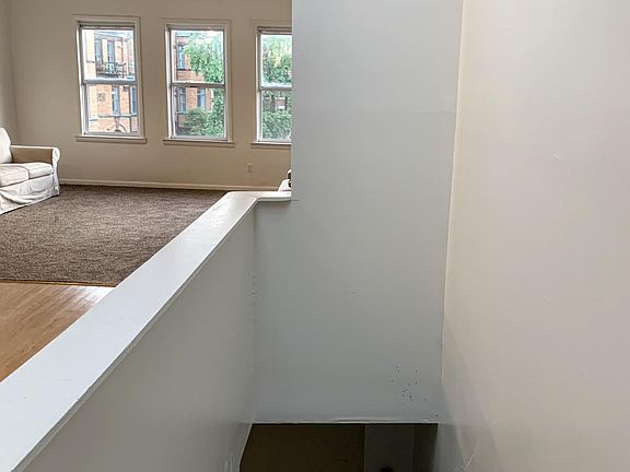 Entrance/Living area