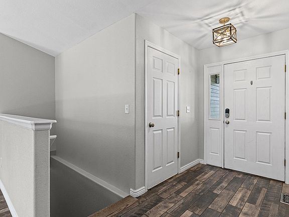 5th image of 106 Summit View Rd