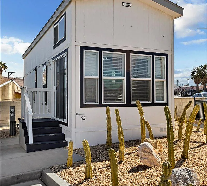 971 W Main St #52