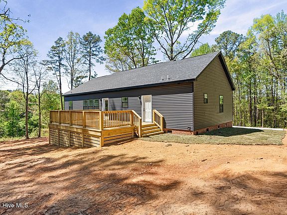 4th image of 153 Southwood Drive