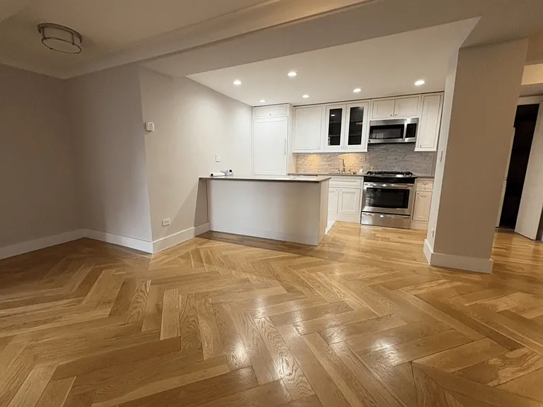 752 W End Ave #14H — Photo 7