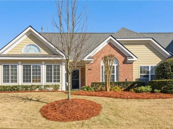 1101 Sweet Apple Cir, Alpharetta, GA 30004