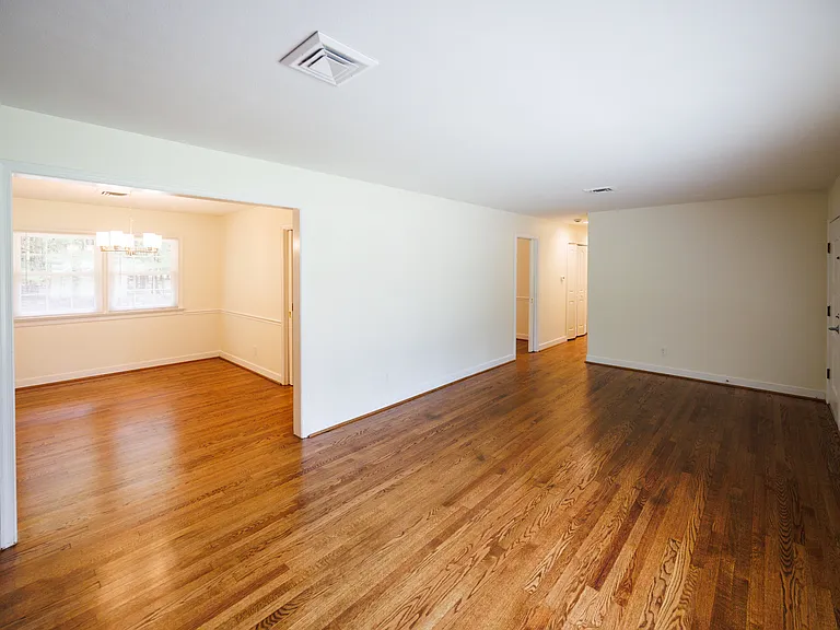 499 George St — Photo 25