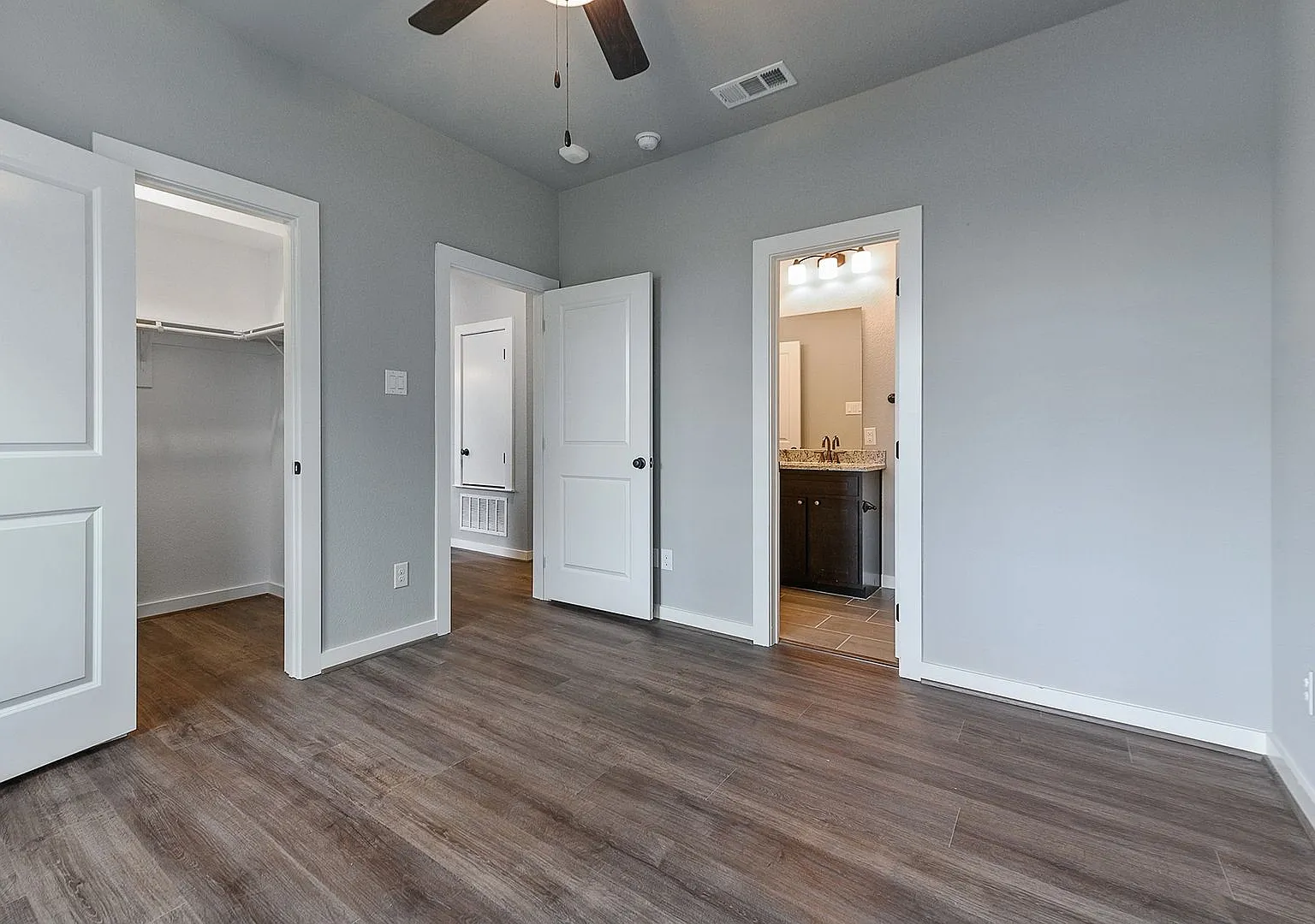 3132 Cockrell — Photo 4