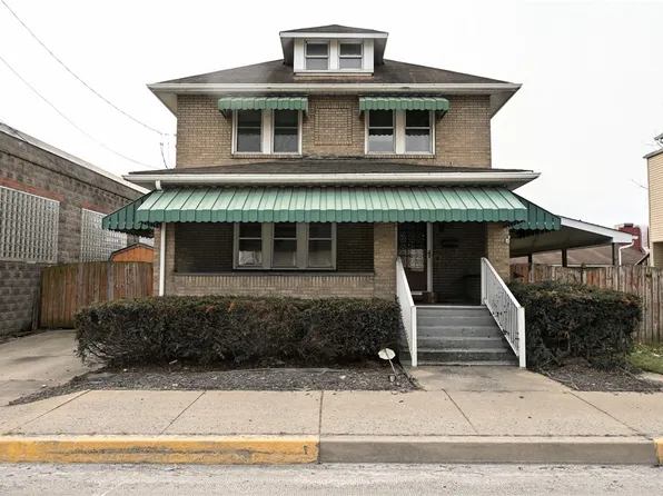 26 S Main St, Houston, PA 15342