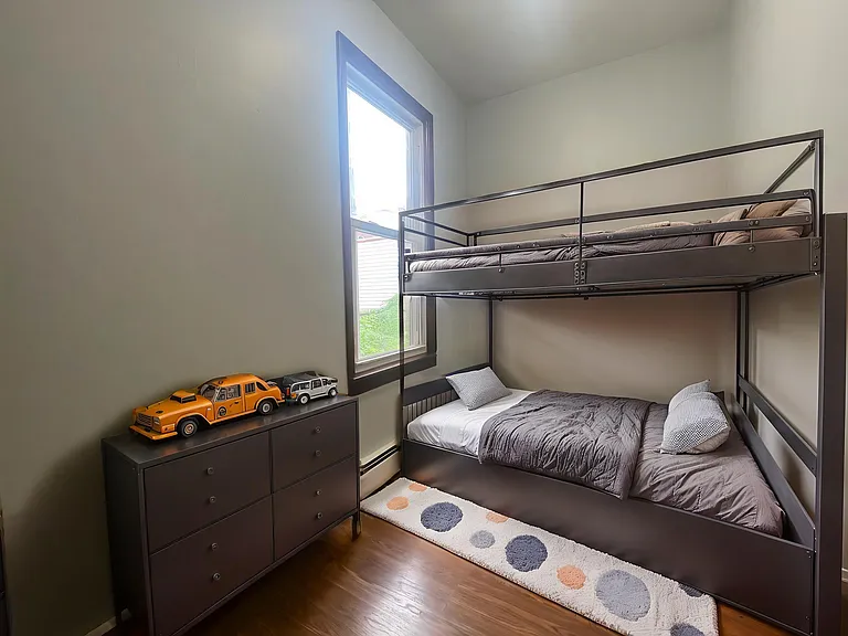 422 John St #1 — Photo 5