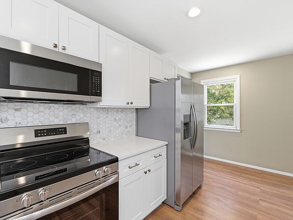 5th image of 611 Weymouth Rd