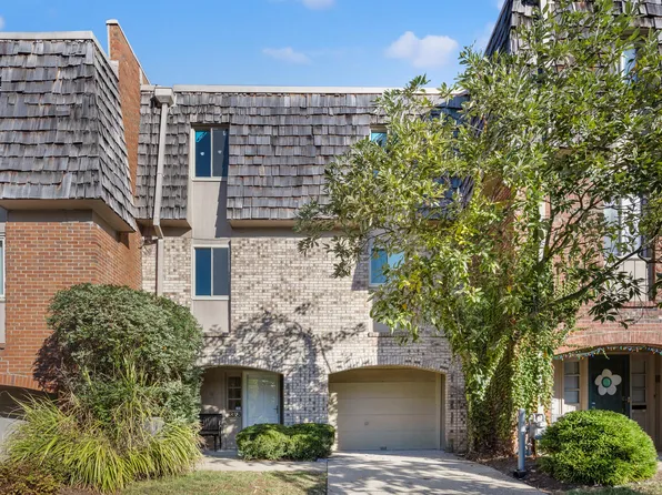 3368 Montavesta Rd, Lexington, KY 40502