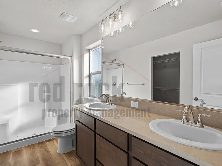 1228 N Tschirley Rd #1 — Photo 32