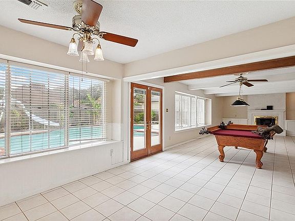 4th image of 3601 Pin Oak Ave
