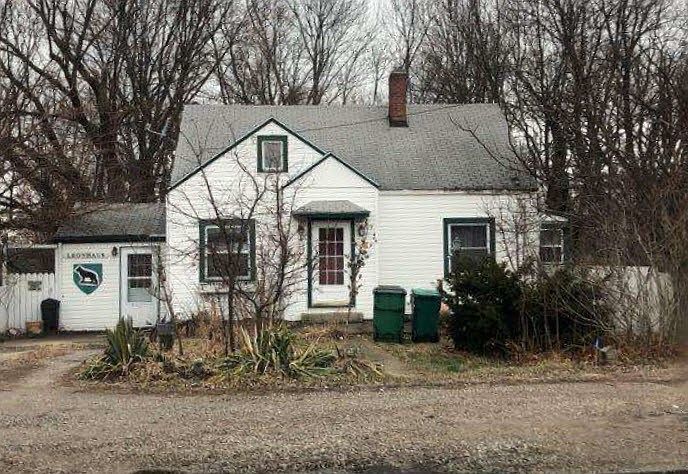 2nd image of 2953 N Ridge Rd