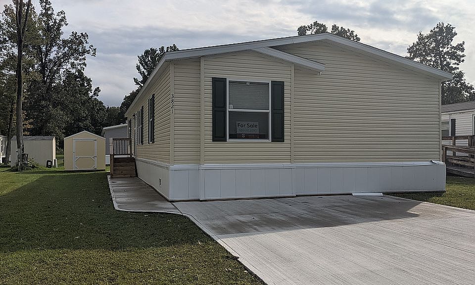 1st image of 3821 Peach Blossom Ln