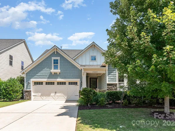 11225 Black Brant Ln, Charlotte, NC 28278