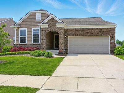 1210 Lark St, Lake Orion, MI, 48360