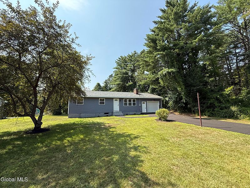 5th image of 11 Stewart Drive